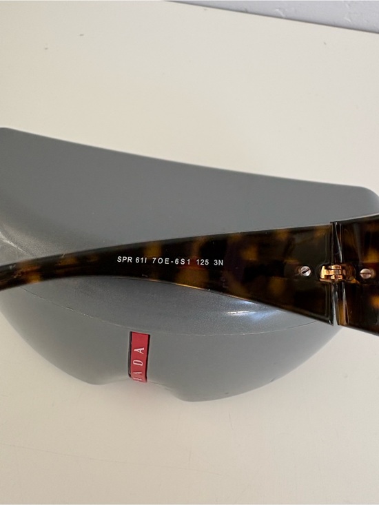 Auth VTG PRADA Sunglasses SPR 611 main image 9